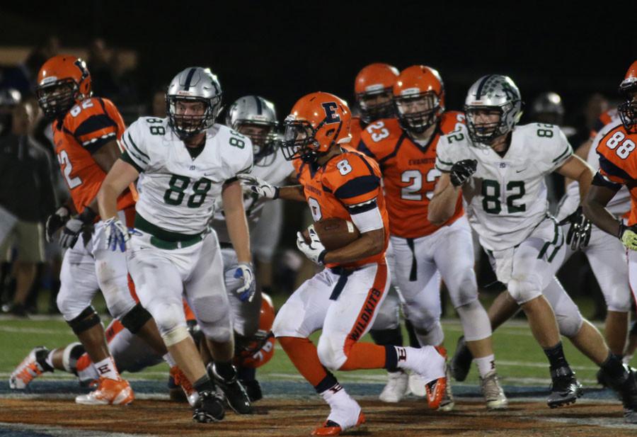 Football to face South Elgin in first round of playoffs tonight