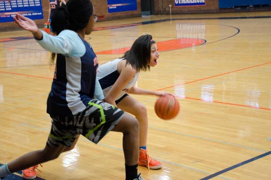 Girls basketball will face best teams in state this season