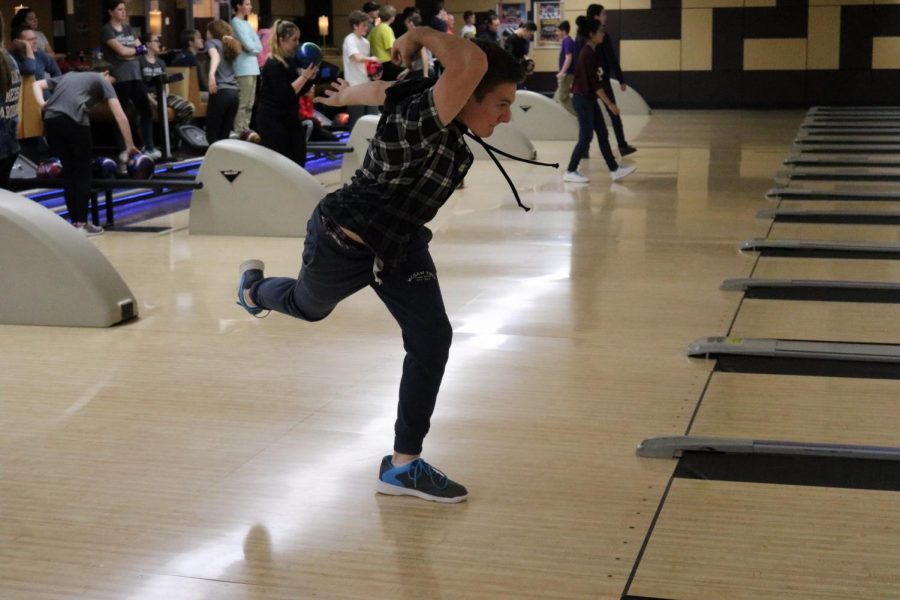 Sophomore Aiden Cella finishes his bowl.