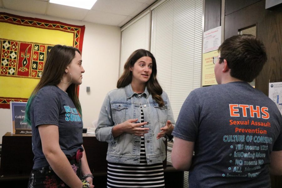 Lisa Roncone speaks to students about this weeks Sexual Assault Awareness workshops.