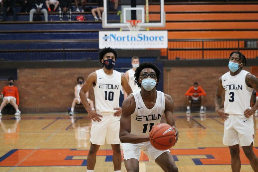 Photos from Boys Basketball vs. Maine South