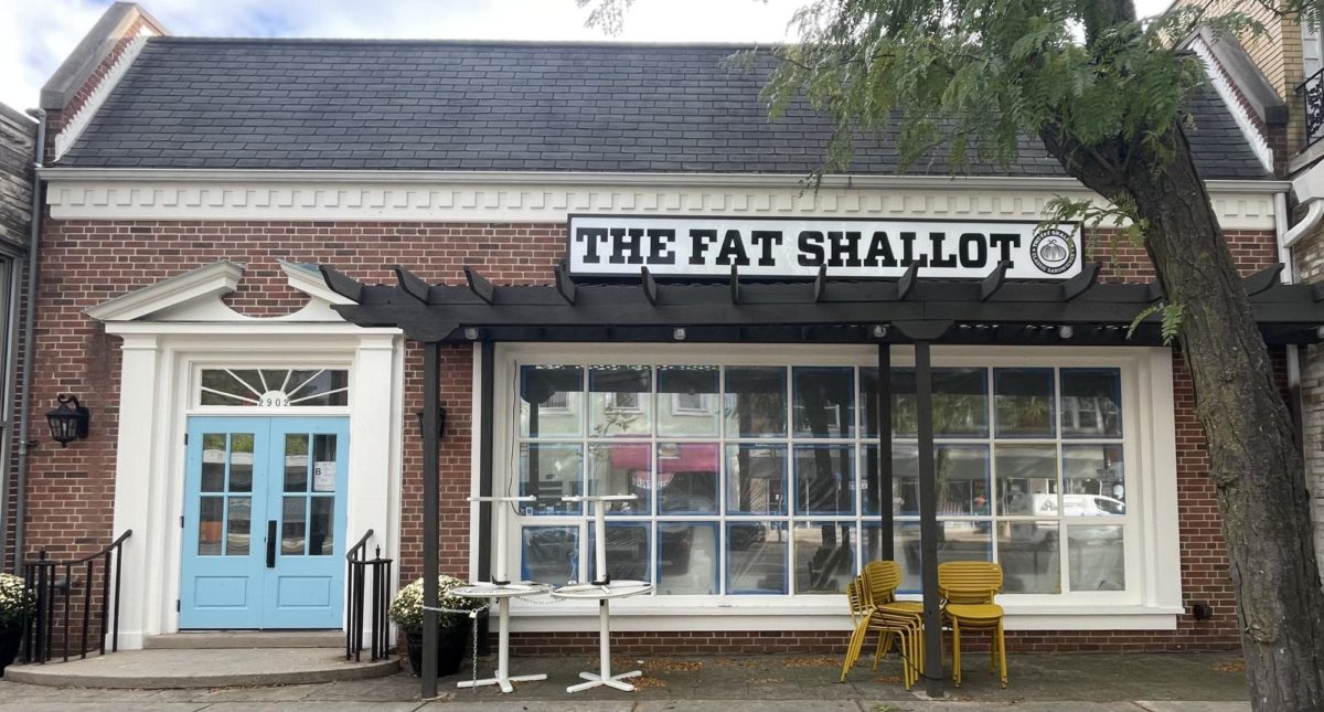 Sandwich restaurant Fat Shallot replaces Old Neighborhood Grill, aims to build family-friendly atmosphere.