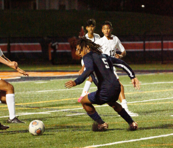 Boys soccer wins closer-than-expected contest in regional semifinals