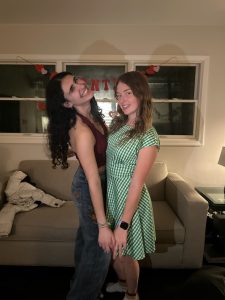 Same People, New Places: ETHS Friends to Roomates