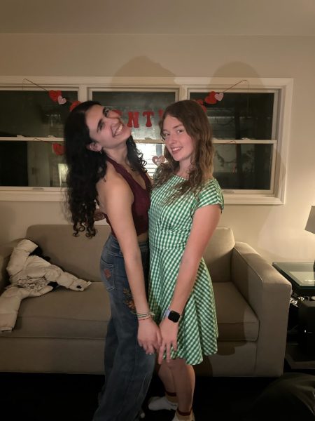 Same People, New Places: ETHS Friends to Roomates